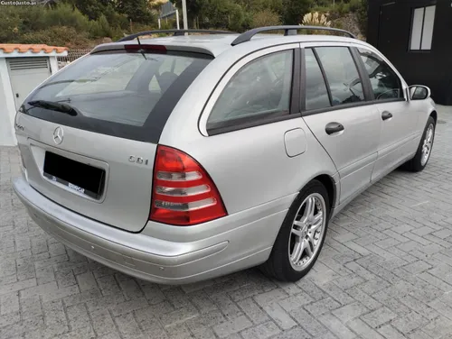 Mercedes-Benz C 220 CDI 143cv - C/ Camara de Marcha trás - "Bom estado geral" - CX. Manual 6 Veloc.