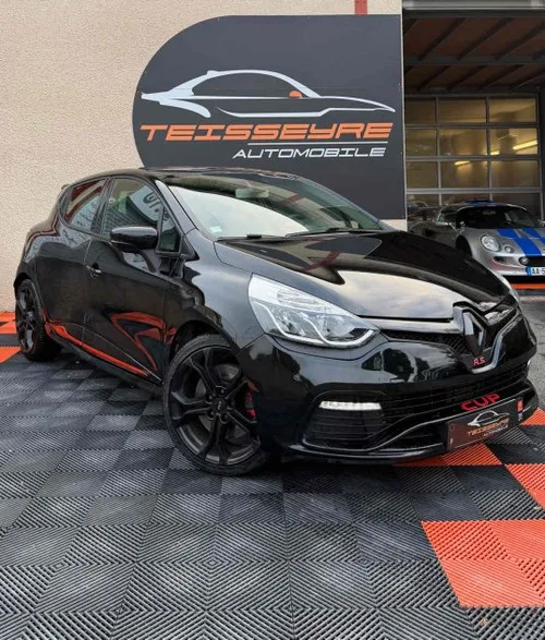 RENAULT CLIO IV RS 1.6 200CH EDC6 CUP - SIÈGES CHAUFFANTS - CAMÉRA - RS MONITOR