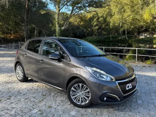 Peugeot 208 1.5 BlueHDi Signature
