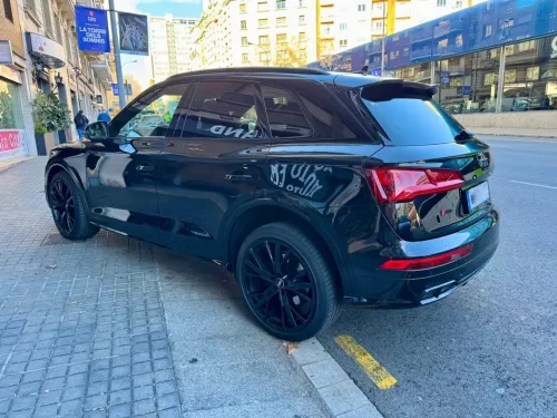 Audi Q5 BLACK LINE