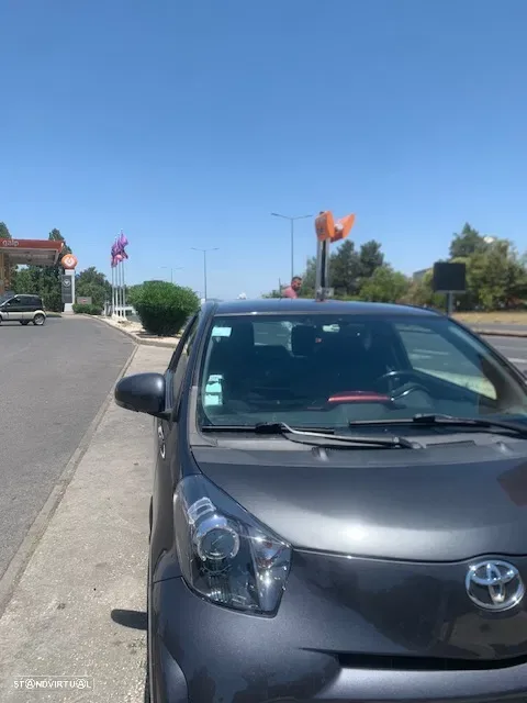 Toyota iQ