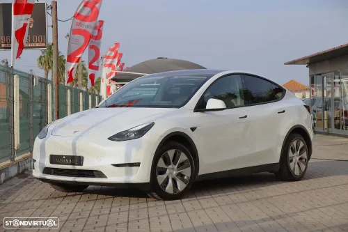 Tesla Model Y Standard