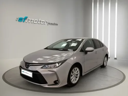Toyota Corolla Sedán 125H Business