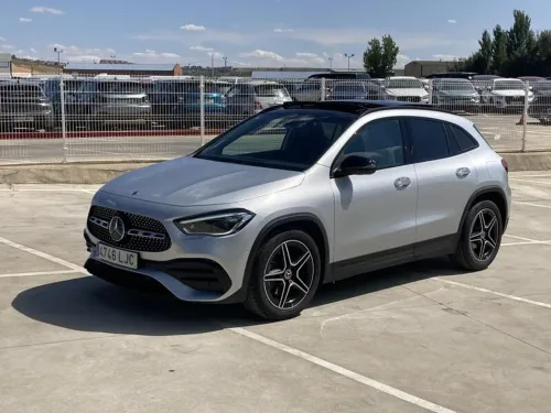 Mercedes-Benz GLA 200 Mercedes-Benz GLA 200 d AMG Line: El SUV Premium Deportivo con Motor Diésel Eficiente, Estética Exclusiva AMG y Máxima...