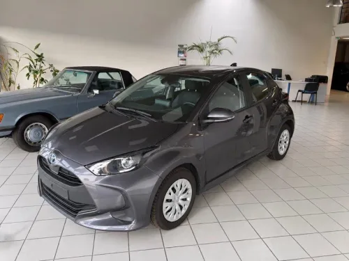 Toyota yaris hybride dynamic 2023 67 000 km