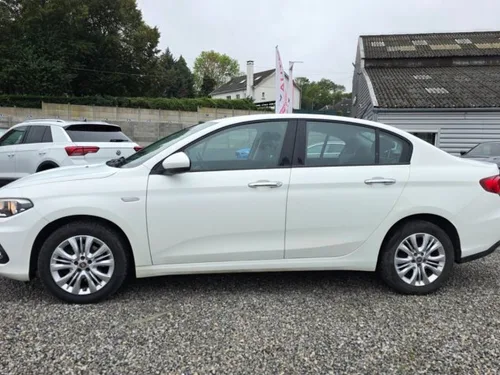 Fiat Tipo Berline Easy 1.4L 95 CV * REPRISE POSSIBLE *