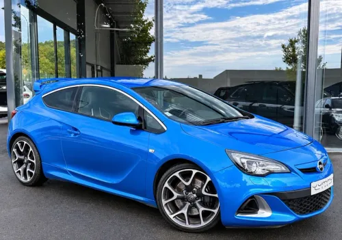 Opel Astra 4 GTC 2.0 TURBO 280 START/STOP OPC