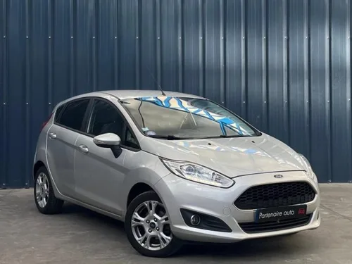 Ford Fiesta 1.2 80 Titanium - Garantie 1 an - Bluetooth - GPS - Climatisation
