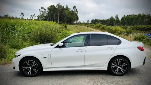 BMW 330 330e M Sport