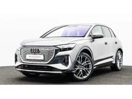 AUDI Q4 e-tron 50 e-tron 299ch quattro S line - Attelage - sonos - Matrix - Cuir