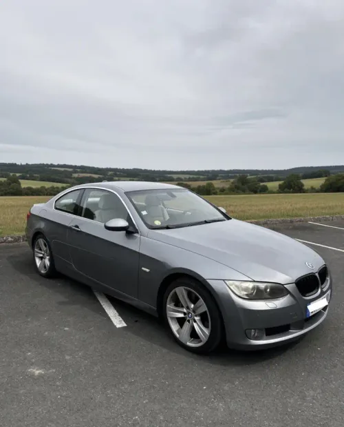 BMW 330 Coupe 330d 231ch Luxe