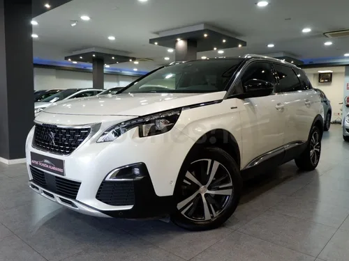 PEUGEOT 5008 GTLine 2.0L BlueHDi SS