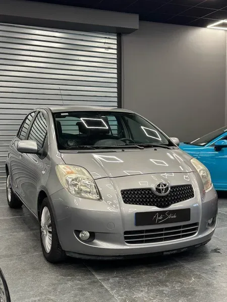 Toyota Yaris 1.33 VVTI 87 cv Boîte Automatique - Garantie 12 mois