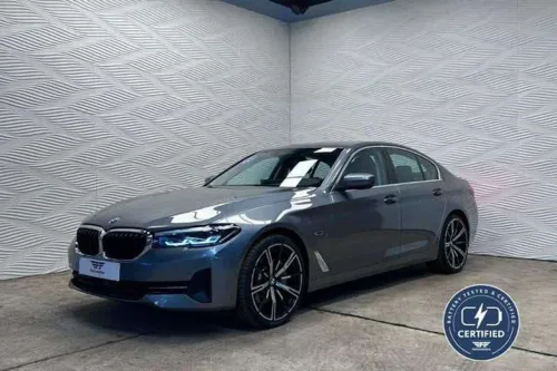 BMW 530 e*PHEV*DRIVE ASSIST PRO*CARPLAY*ACC*