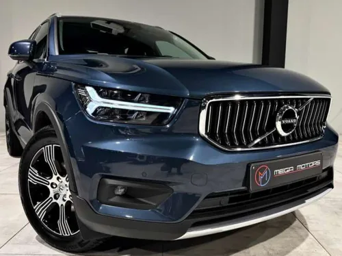 Volvo XC40 2.0 D3 150CV iNSCRiPTiON" BAUTO ViRTUAL COCKPiT CARPLAY NAVi DiSTRO +