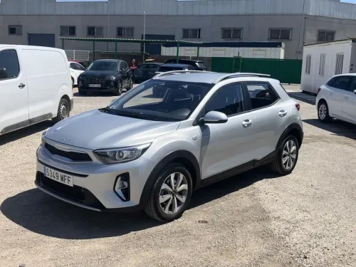 Kia Stonic 1.0 T-GDi 74kW MHEV iMT Concept