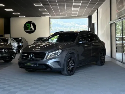MERCEDES CLASSE GLA 250 4-Matic 211cv Sensation 7-G DCT / Camera / GPS / Crit'Air 1