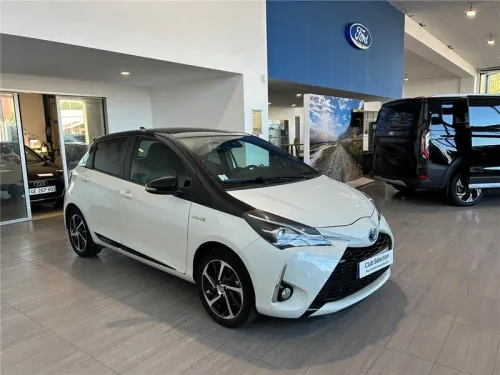 Toyota Yaris III HYBRIDE RC19 100H Collection