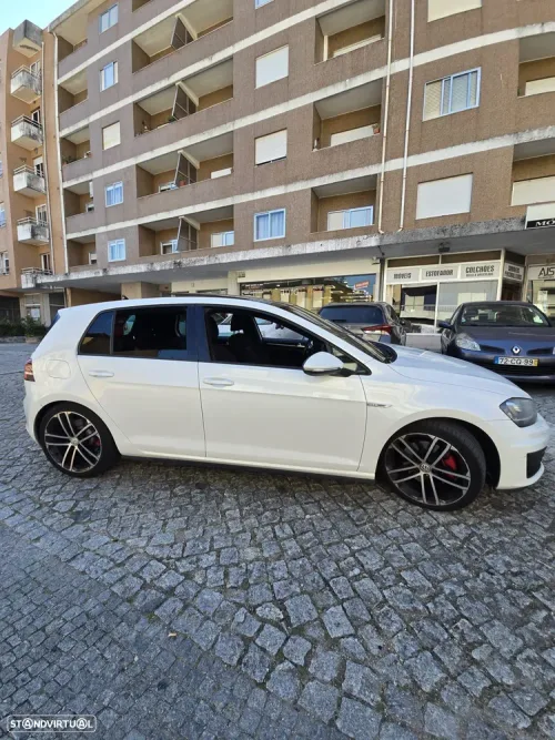 VW Golf
