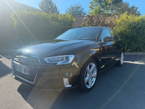 AUDI A3 Sportback PHII TSI 115ch Bv6m Design Luxe . GPS Cuir SIèges sport Jalus Leds