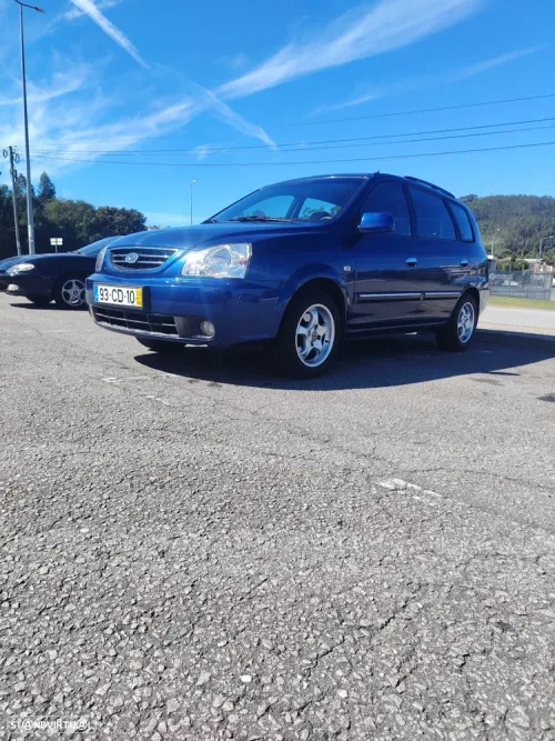 Kia Carens