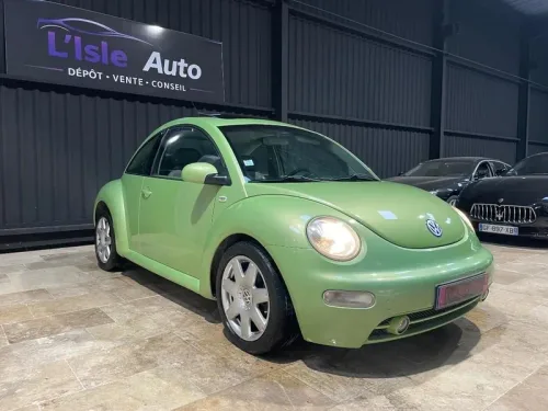 Volkswagen New Beetle 2.3 170 CARAT/ SUIVI ET ENTRETENU/ TOIT OUVRANT/ GARANTIE 6 MOIS