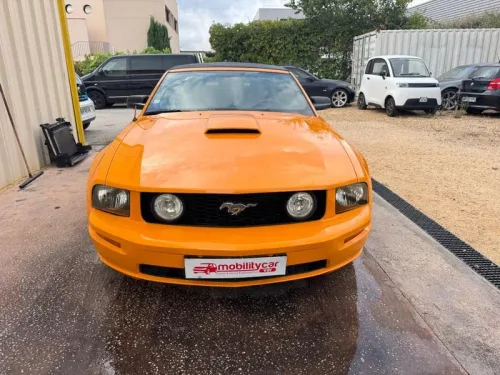 Ford Mustang Convertible V8 5.0 421 GT A