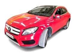 Mercedes-Benz GLA 220