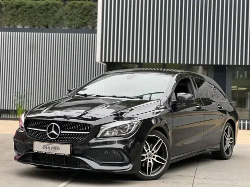 Mercedes-Benz CLA 200 Shooting Brake / Diesel / Automatique / Alcantara / Attache Remorque /