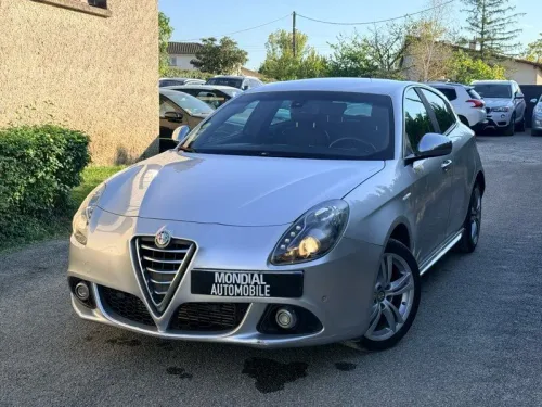 Alfa-Romeo Giulietta 1.6 JTDM 105ch Exclusive Trofeo