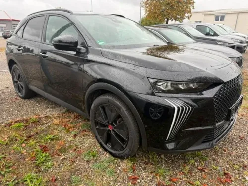 DISPONIBLE DE SUITE * Ds7 Performance line + Blue hdi 130 eat8 * 06/2024 * 19200 km * sièges chauffants * barres de toit * garantie 12 mois