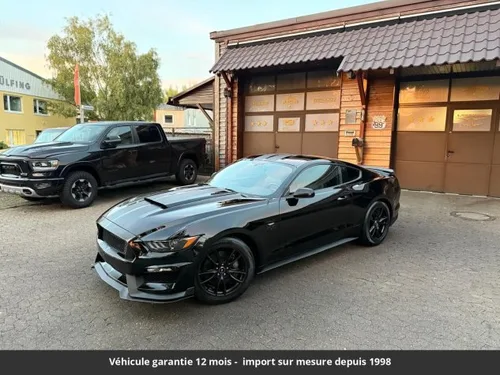 Ford Mustang gt premium v8