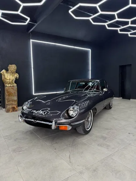 Jaguar TYPE-E