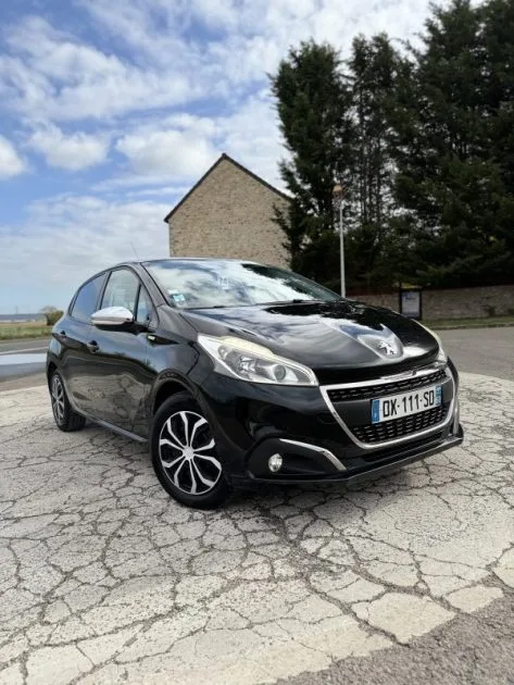PEUGEOT 208 1.2 VTI 82 GARANTIE ET REVISÉ ✅