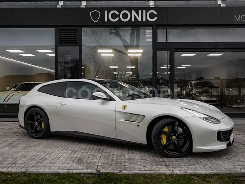 FERRARI GTC4 Lusso DCT