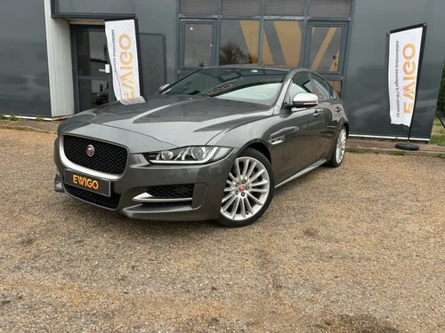 JAGUAR XE 2.0 D 180Ch R-SPORT AWD BVA TOIT OUVRANT FULL OPTION ENTRETIEN A JOUR