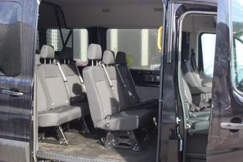 Ford Transit 2.0 TDCi Kombi 350 L3 130cv M6 9 Lug. / Vidros Escurecidos