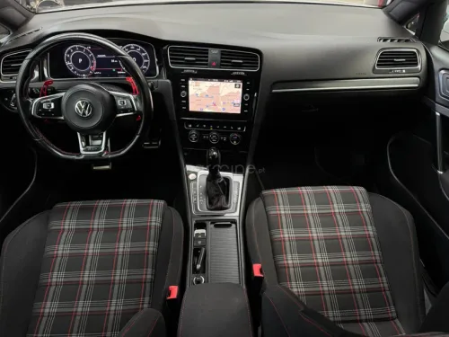 Volkswagen Golf 2.0 TSI GTI DSG Performance