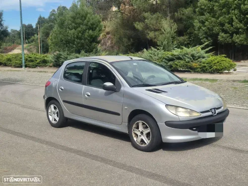 Peugeot 206