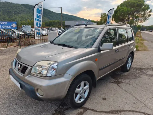 Nissan x-trail 2.2 di 115 cv 4×4 / propre / moteur a chaine / attelage / ct ok
