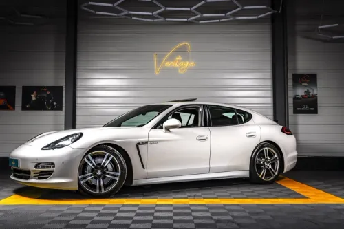 PORSCHE PANAMERA S 970 3.0 V6 - Hybrid - Toit ouvrant - Suivi complet