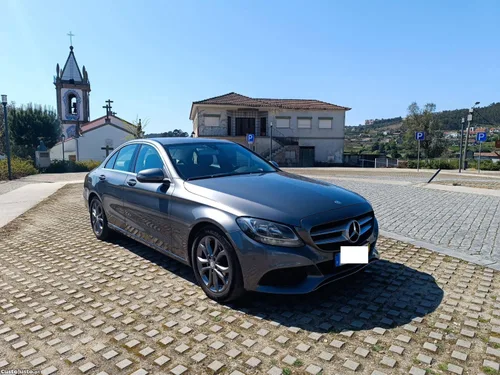 Mercedes-Benz C 200 d AMG c/ Garantia