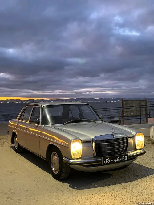 Mercedes-Benz 240 w115/8