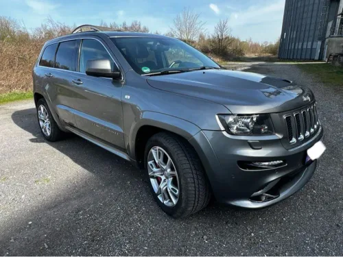 Jeep grand cherokee srt 8 468 cv très propre