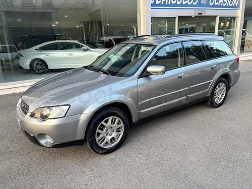 SUBARU Outback 2.5i