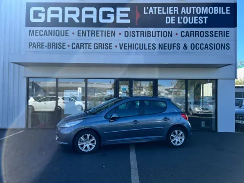 Peugeot 207 1.6i Premium 120CH