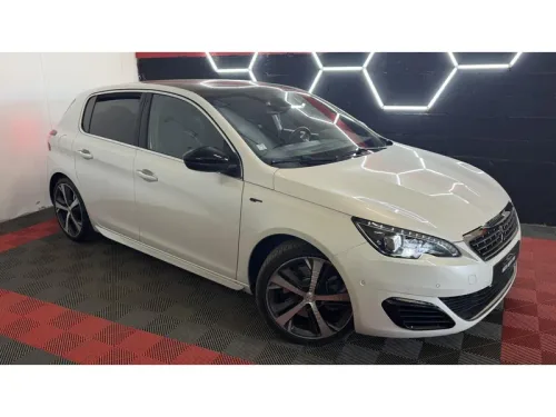 PEUGEOT 308 GT 2.0 BlueHDi S&S - 180 - TOIT PANO, CARPLAY, ..