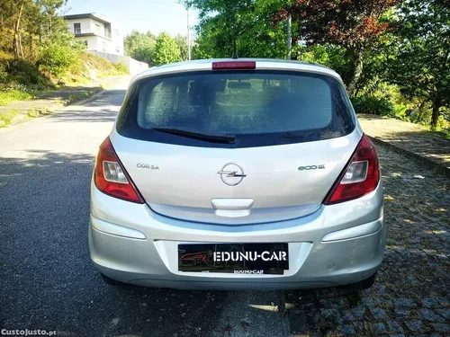 Opel Corsa D 1.3 CDTI 95cv - 5 Lugares - A/C - NACIONAL "OPORTUNIDAD"